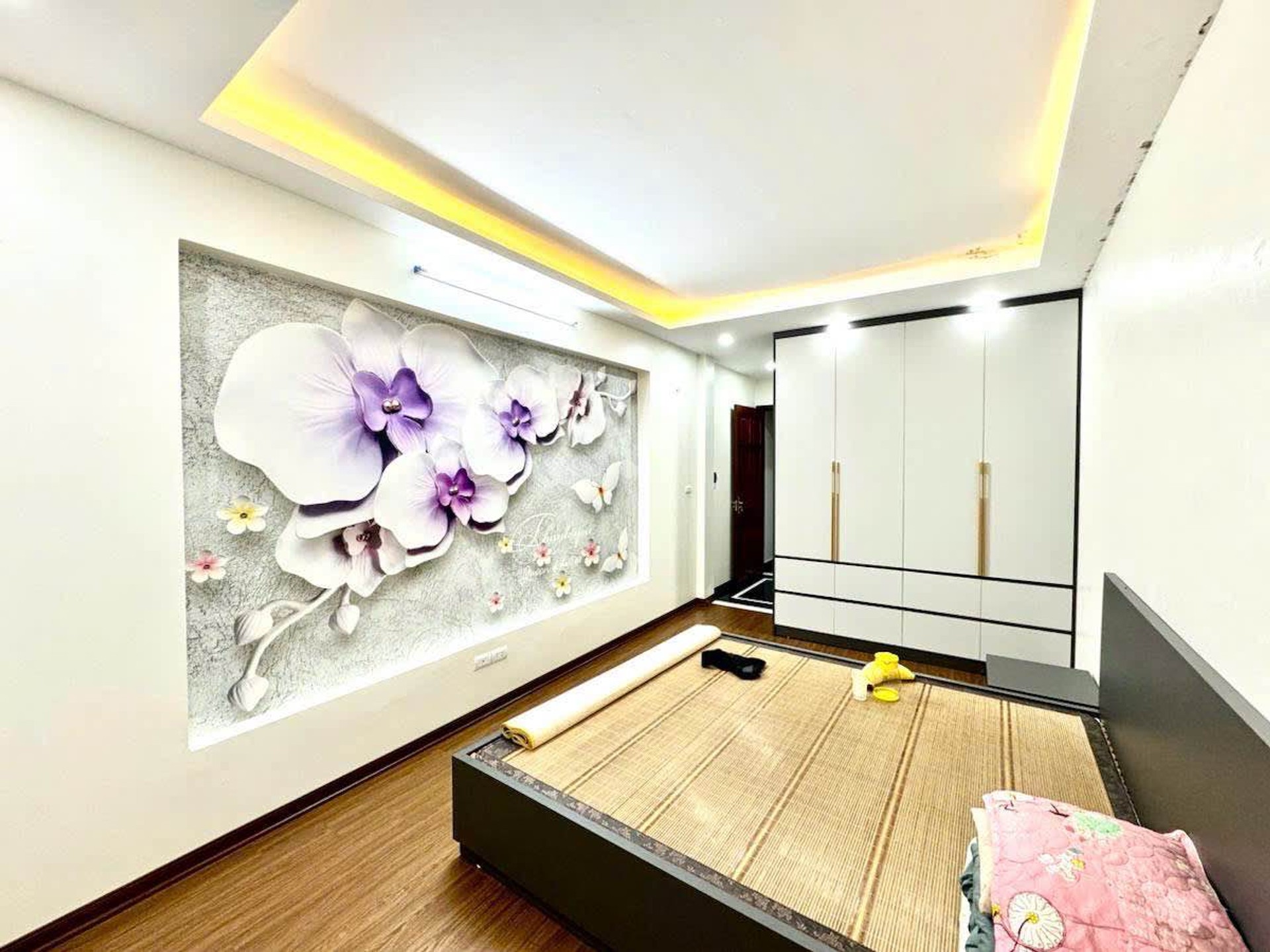Bán nhà Lê Trọng Tấn - diện tích 30m2 5 tầng - ô tô gần - giá 7,2 tỷ