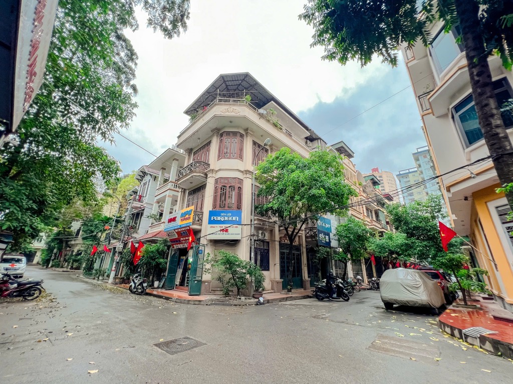 Bán nhà Nguyễn Cảnh Dị - diện tích 78.9m2 4 tầng - Lô góc 2 mặt thoáng - giá 36 tỷ