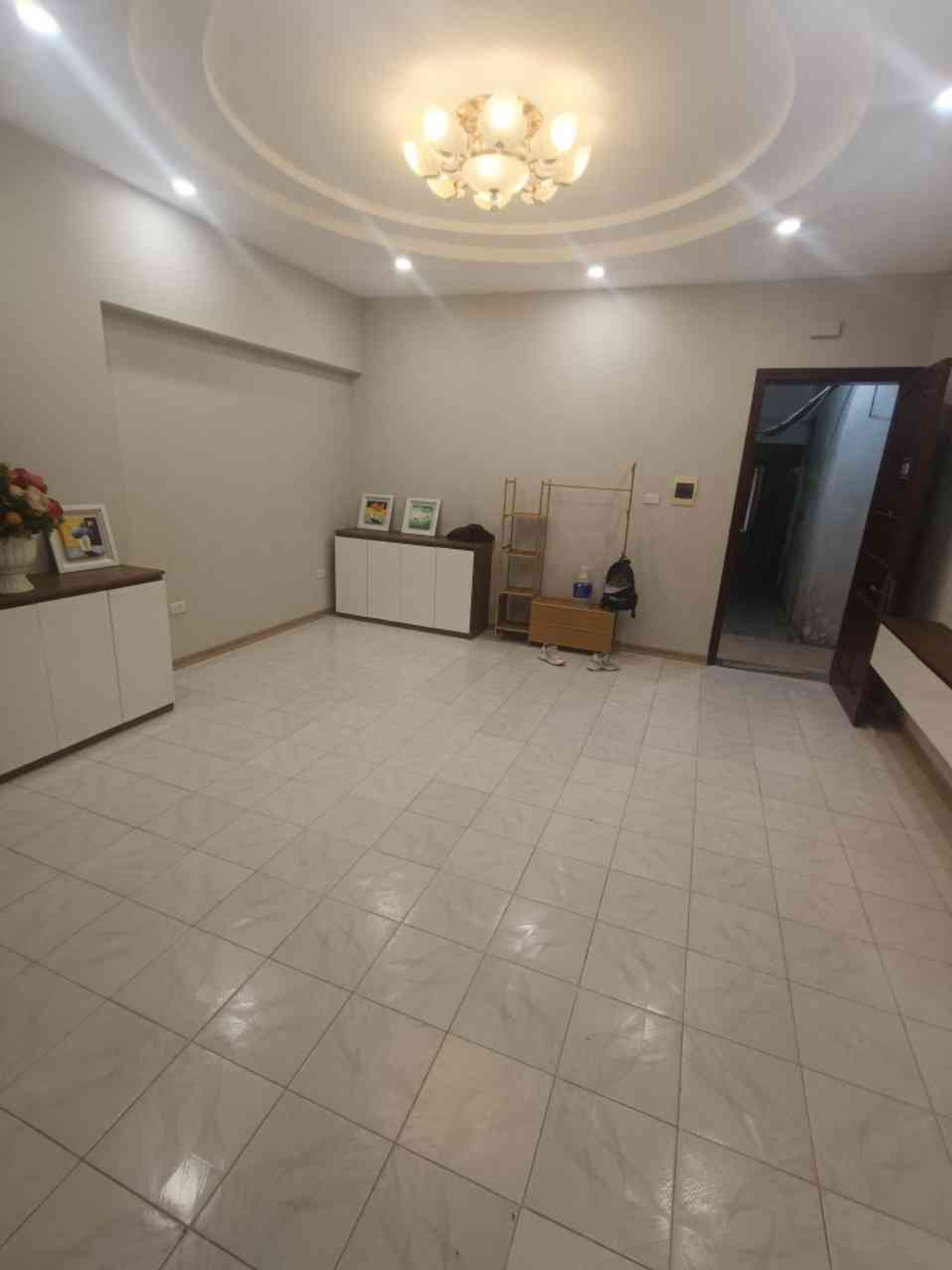Bán nhà Lò Đúc - diện tích 25m2 2 tầng - Nhà ở phố, 1 bước vào trung tâm - giá 5 tỷ