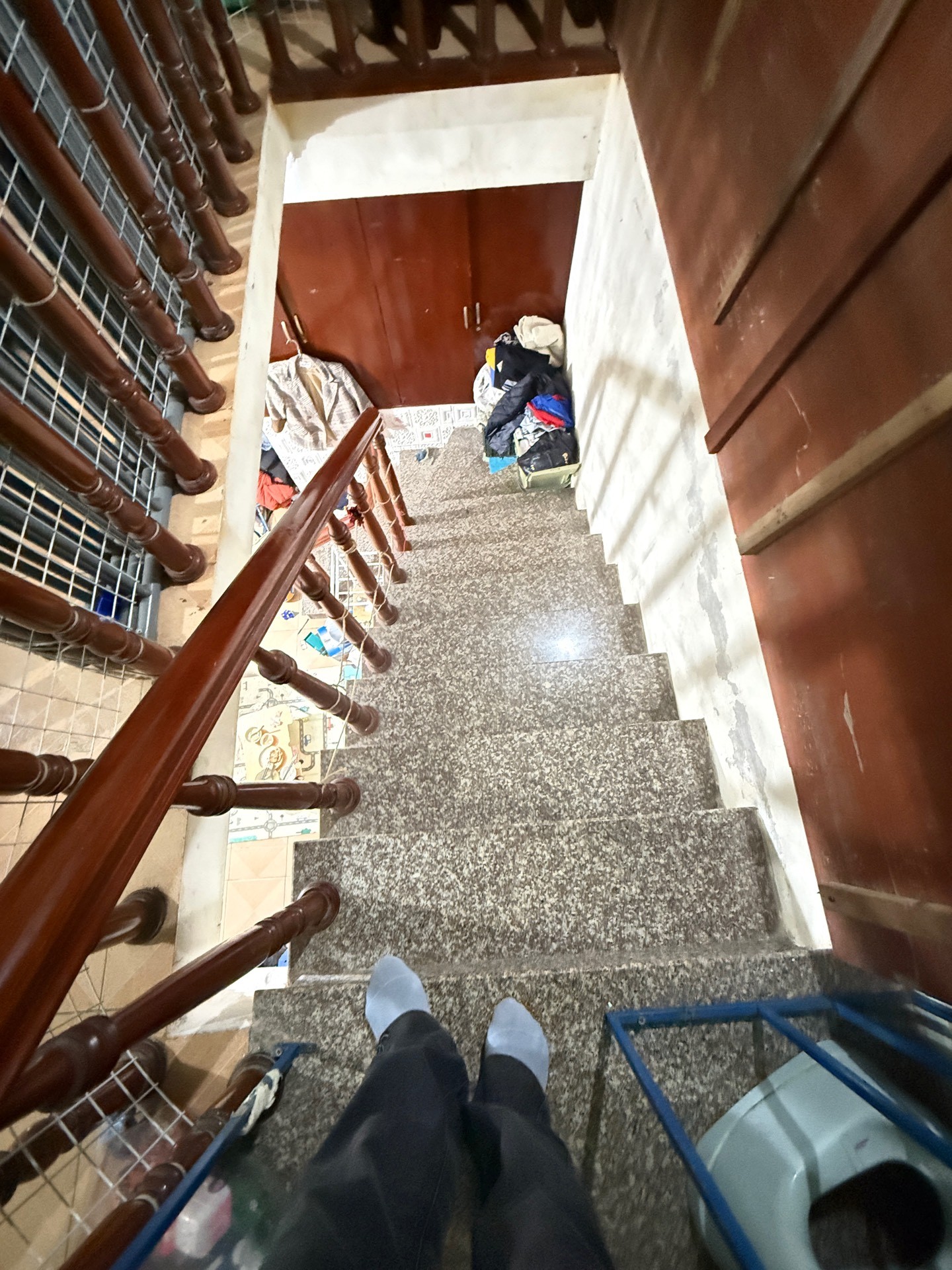 Bán nhà Đông Thiên - diện tích 27m2 2 tầng - gần các trường học từ mẫu giáo đến hết phổ thông - giá 2,5 tỷ