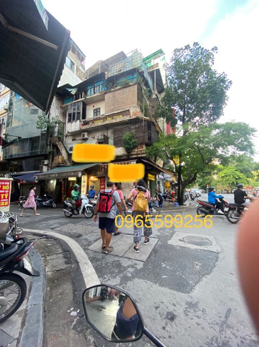 Bán nhà Hàng Bông - diện tích 27.3m2 3 tầng - Lô góc 2 mặt phố - giá 26 tỷ