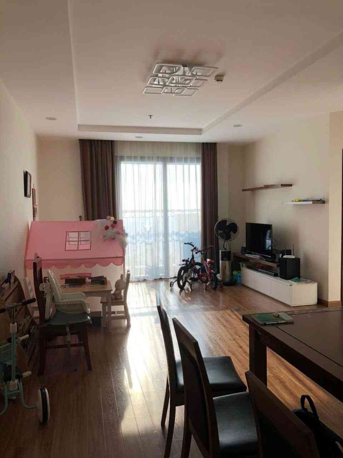 Bán nhà Minh Khai - diện tích 114m2 1 tầng - Căn góc, ban công Đông - giá 13,8 tỷ