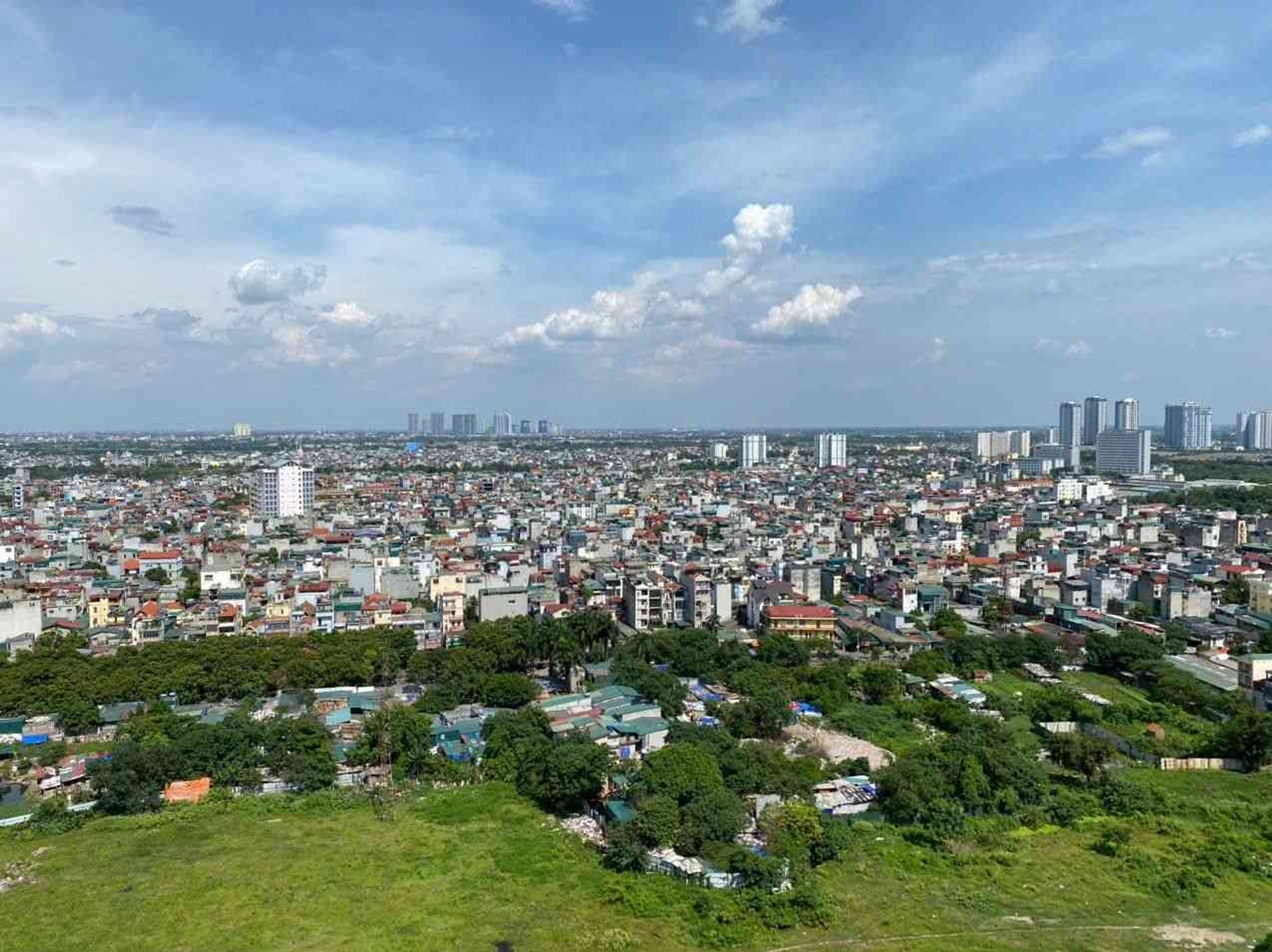 Bán nhà Minh Khai - diện tích 114m2 1 tầng - Căn góc, ban công Đông - giá 13,8 tỷ