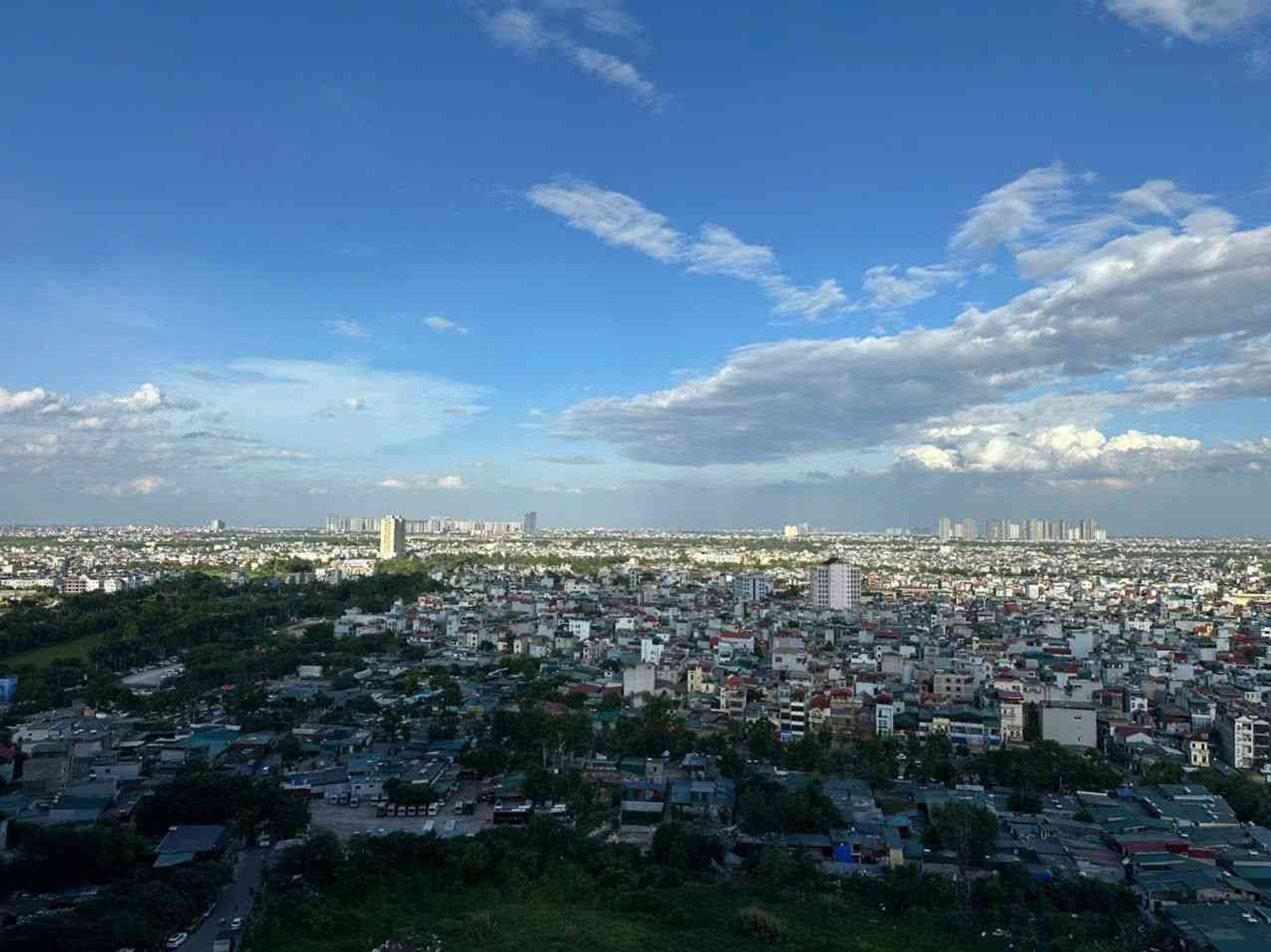 Bán nhà Minh Khai - diện tích 114m2 1 tầng - Căn góc, ban công Đông - giá 13,8 tỷ