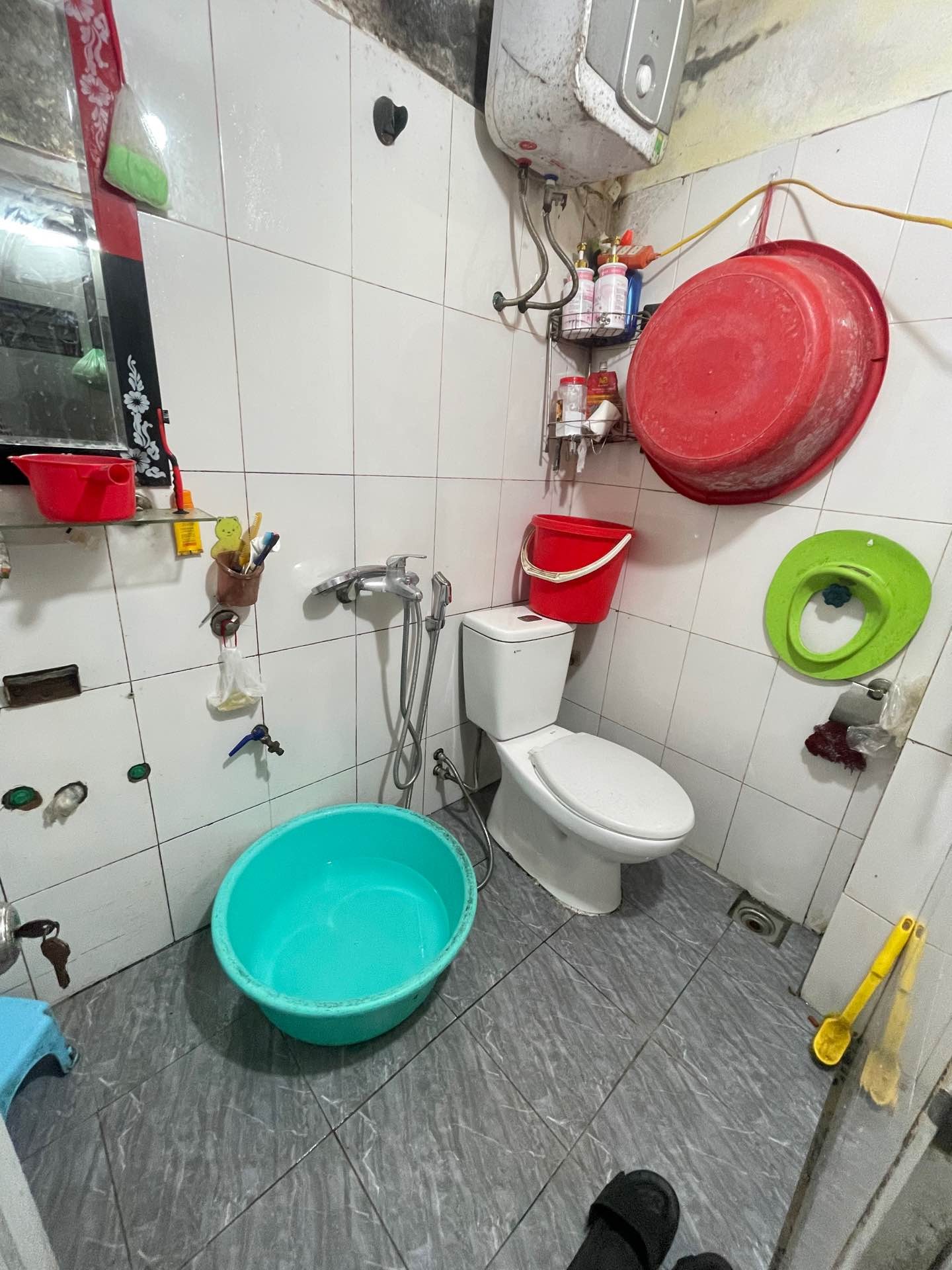 Bán nhà Lê Trọng Tấn - diện tích 30m2 2 tầng - Lô góc 2 mặt ngõ - giá 2,35 tỷ