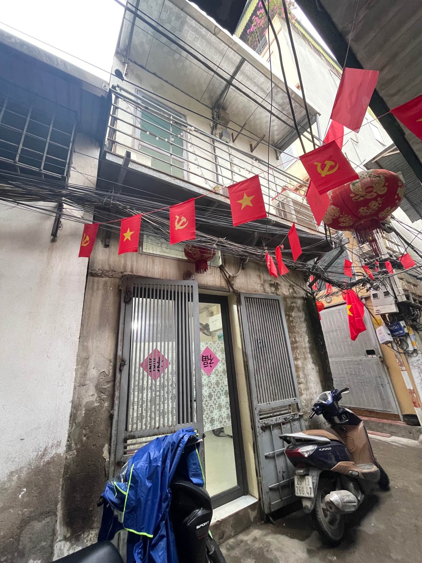 Bán nhà Lê Trọng Tấn - diện tích 30m2 2 tầng - Lô góc 2 mặt ngõ - giá 2,35 tỷ