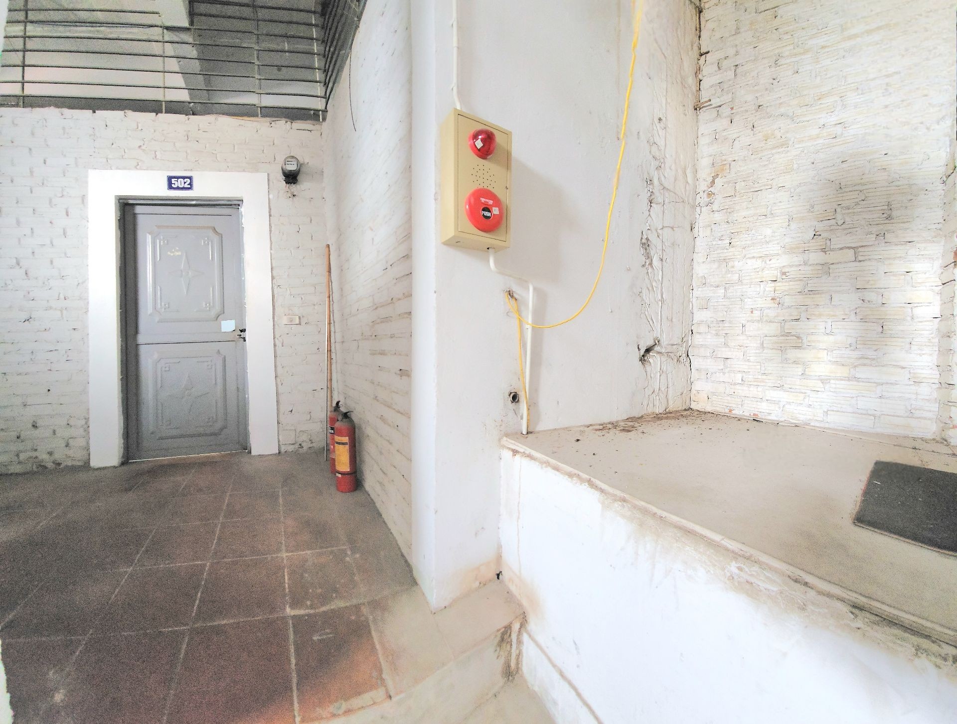 Bán nhà Nguyễn Chính - diện tích 206m2 6 tầng - Mặt phố sầm uất - giá 62 tỷ