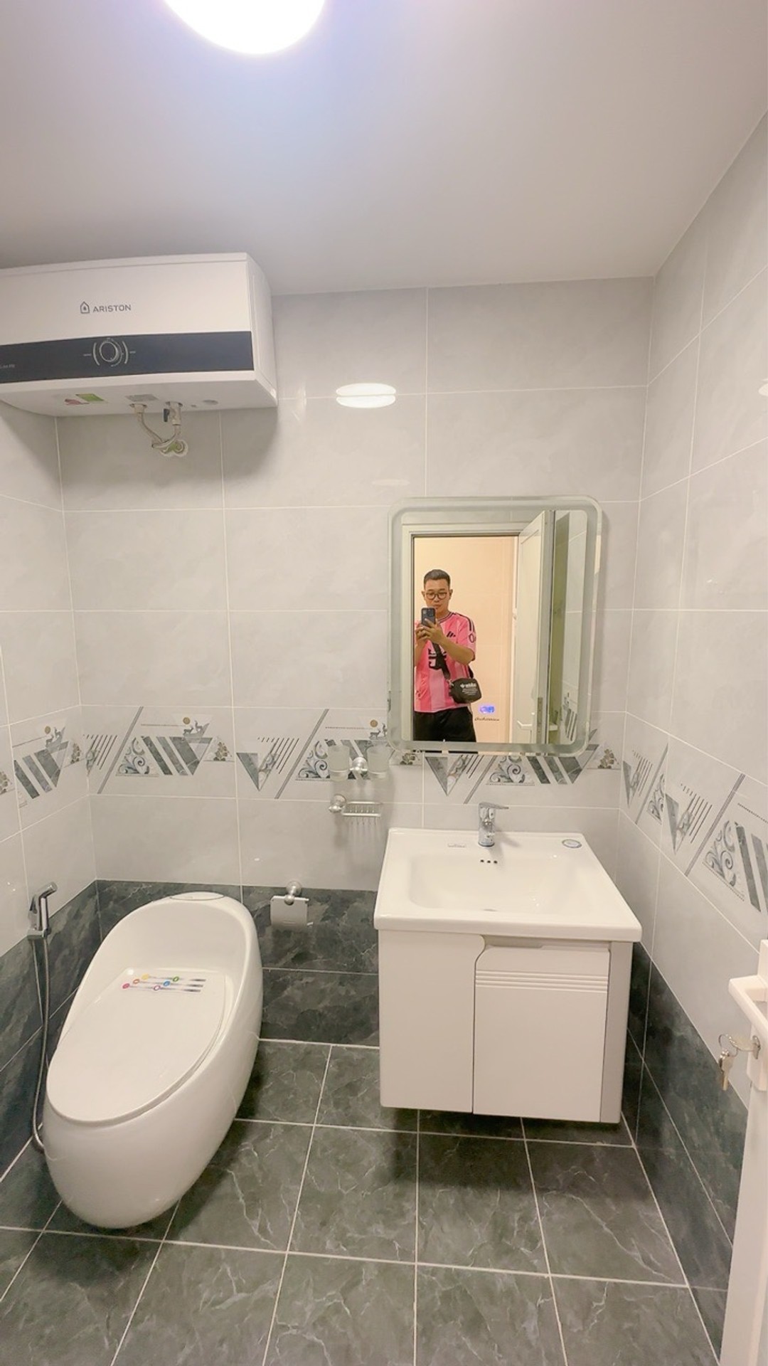 Bán nhà Hoàng Đạo Thành - diện tích 26m2 1 tầng - Kinh doanh bạt ngàn - giá 4,4 tỷ