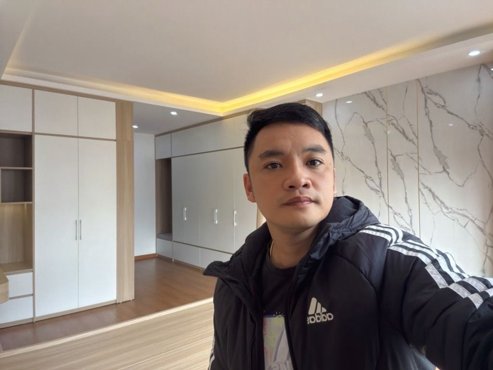 Bán nhà Ngọc Hồi - diện tích 50m2 6 tầng - Ô TÔ - giá 18,1 tỷ