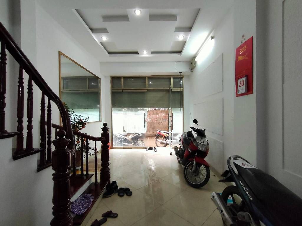 Bán nhà Định Công Hạ - diện tích 36m2 4 tầng - Lô góc, ô tô qua - giá 7,3 tỷ