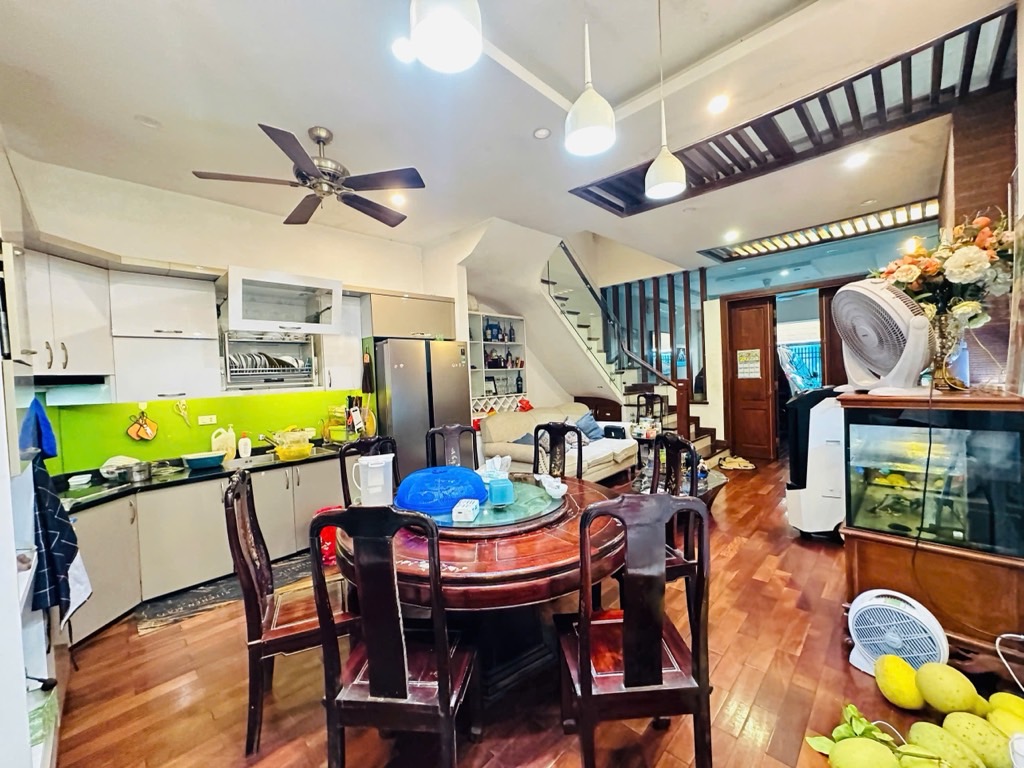 Bán nhà Minh Khai - diện tích 87m2 5 tầng - Ô tô tải dừng đỗ - giá 52,8 tỷ