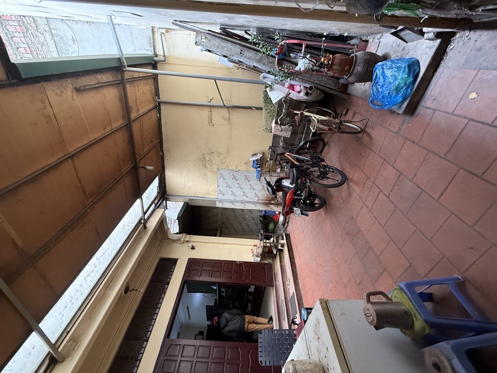 Bán nhà Trương Định - diện tích 150m2 2 tầng - Mặt phố giá như mặt ngõ - giá 37,5 tỷ