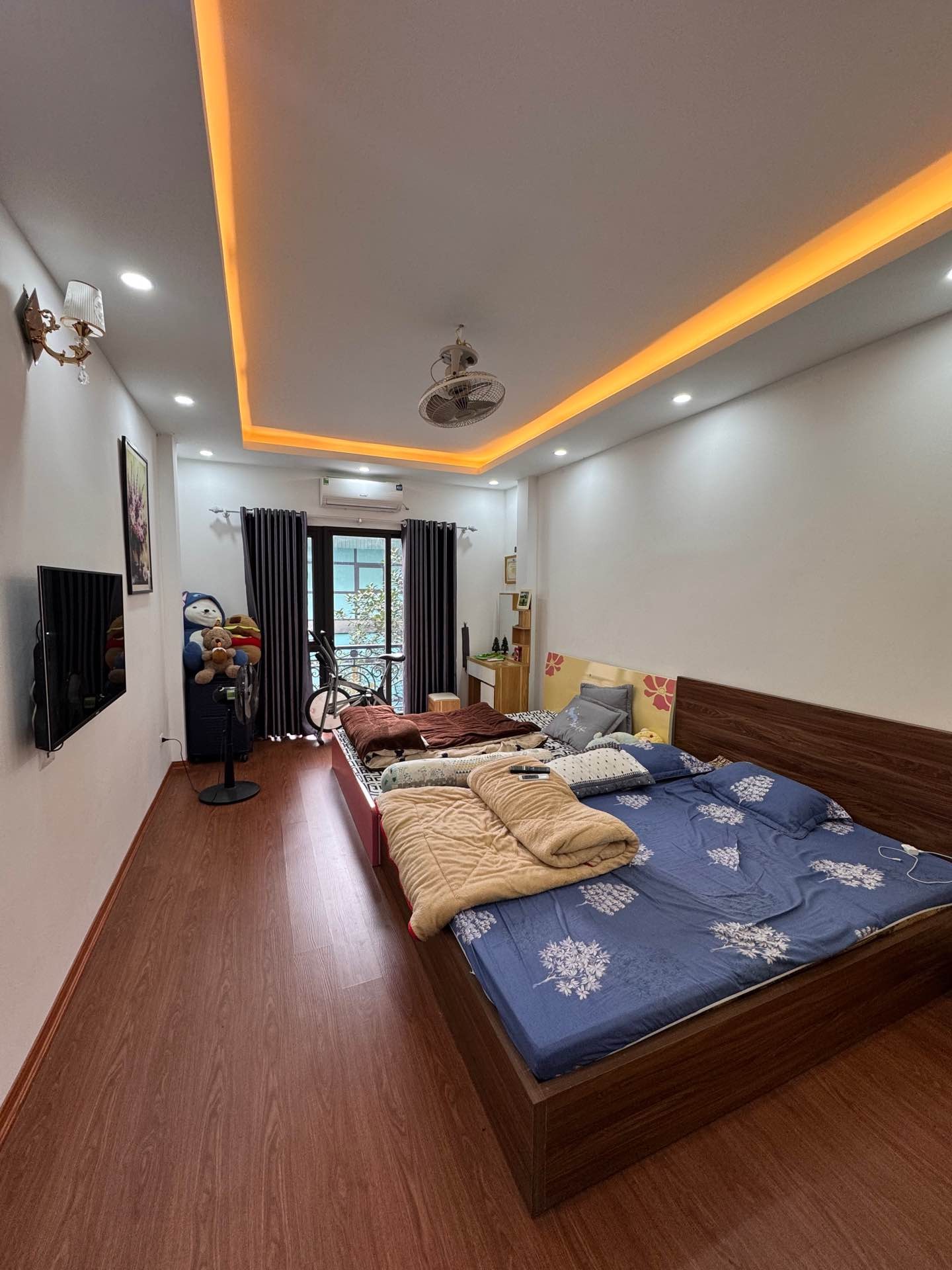 Bán nhà Lĩnh Nam - diện tích 35m2 5 tầng - Ô TÔ ĐỖ CỬA - giá 8,9 tỷ