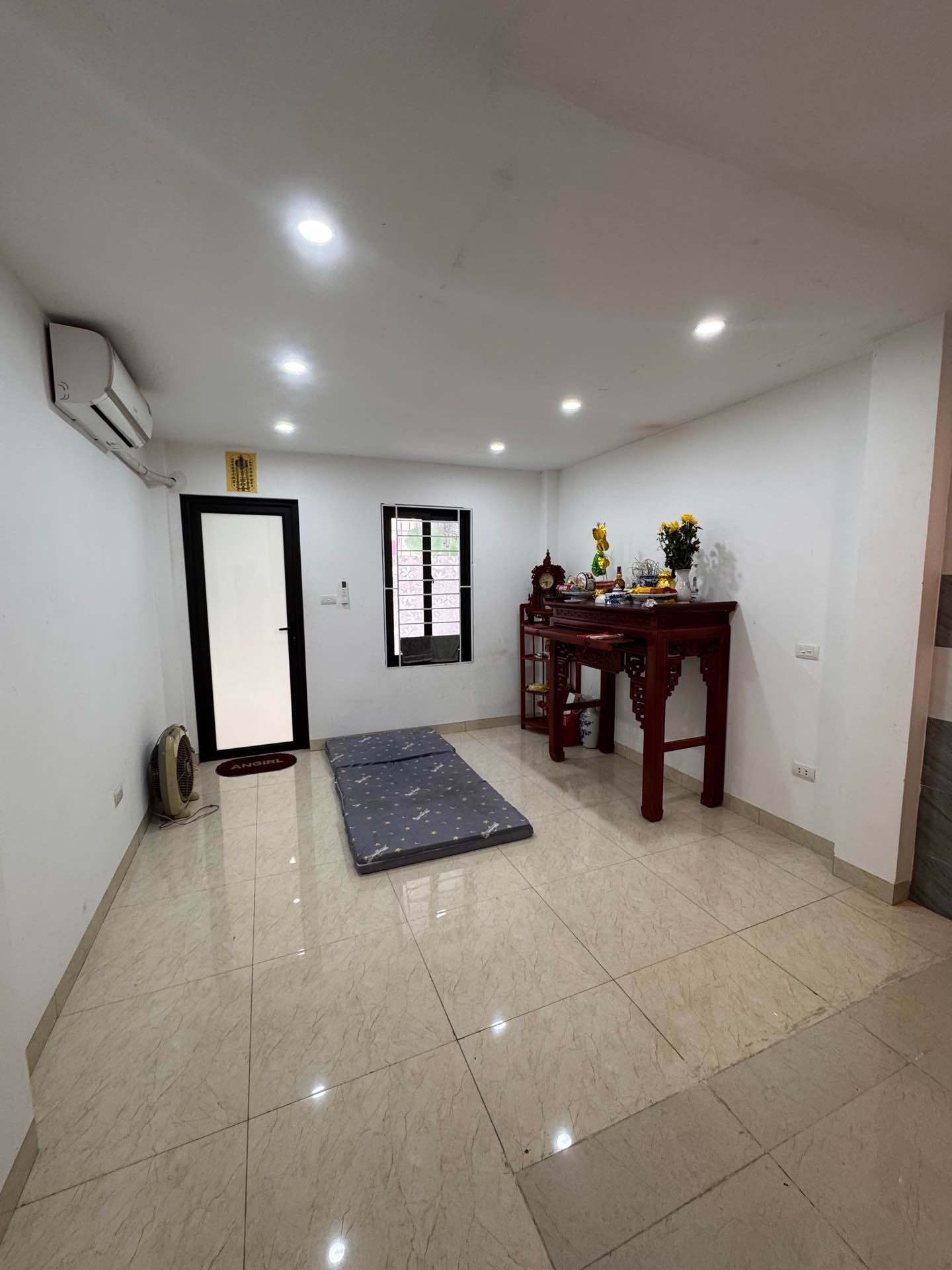 Bán nhà Lĩnh Nam - diện tích 35m2 5 tầng - Ô TÔ ĐỖ CỬA - giá 8,9 tỷ