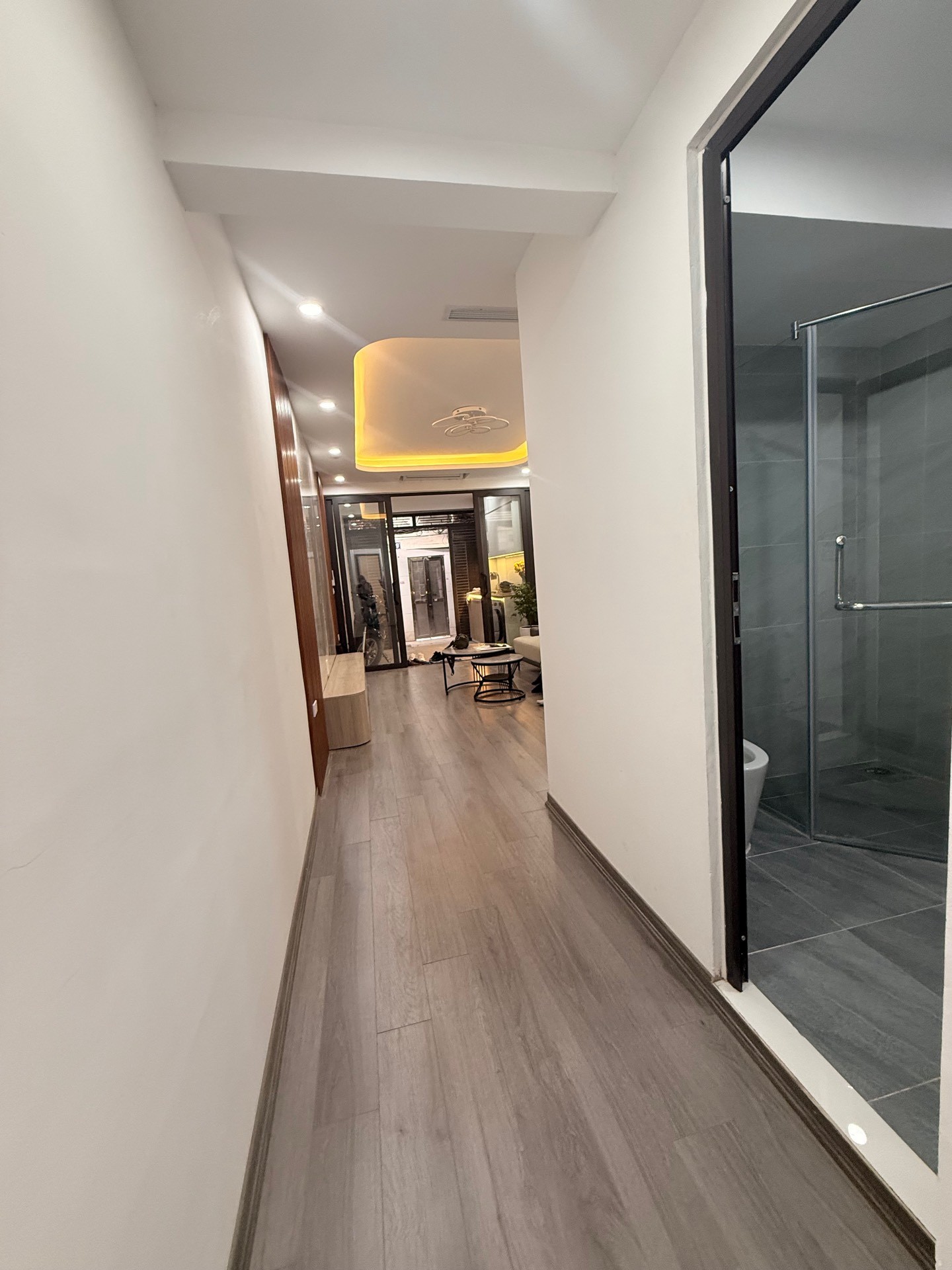Bán nhà Bùi Ngọc Dương - diện tích 75m2 1 tầng - Ngõ thông - giá 4,55 tỷ