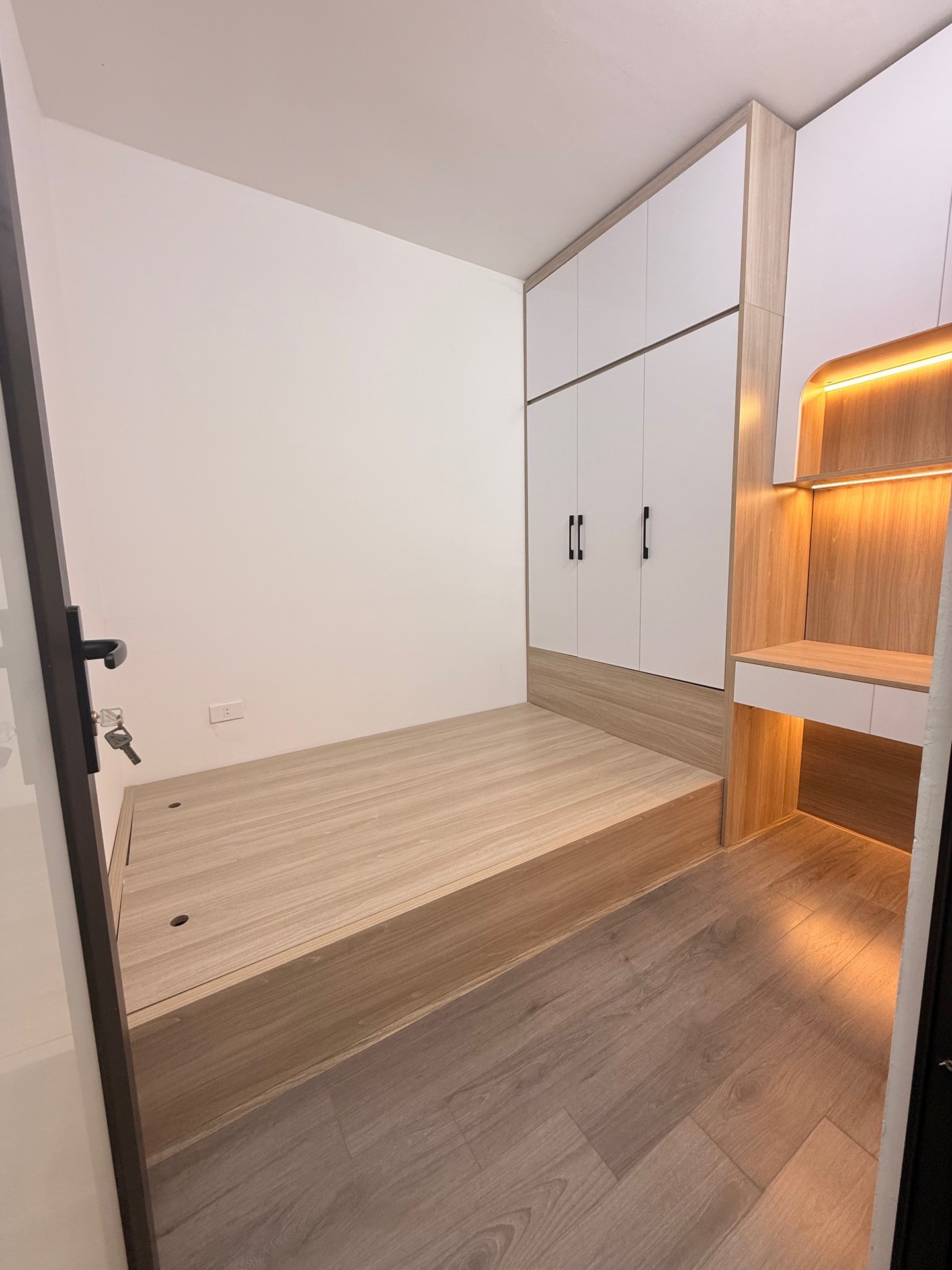 Bán nhà Bùi Ngọc Dương - diện tích 75m2 1 tầng - Ngõ thông - giá 4,55 tỷ