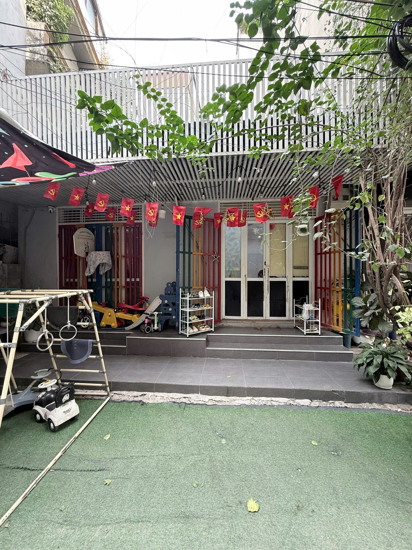 Bán nhà Trung Phụng - diện tích 58.4m2 1 tầng - ô tô vào nhà - giá 30 tỷ