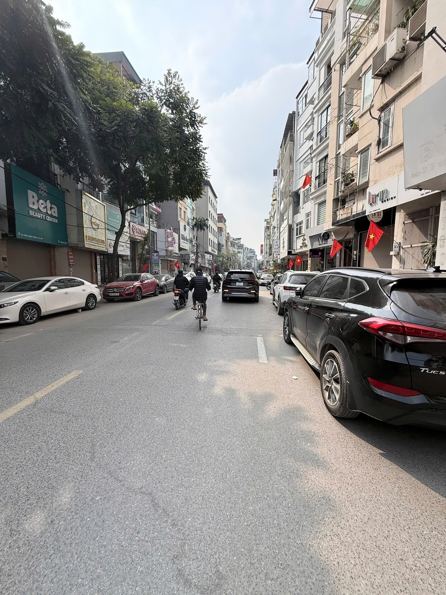 Bán nhà Trung Phụng - diện tích 58.4m2 1 tầng - ô tô vào nhà - giá 30 tỷ