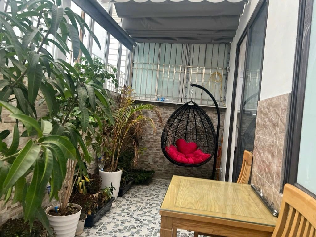 Bán nhà Nguyễn Phan Chánh - diện tích 72m2 1 tầng - Căn hộ Penthouse đẹp - giá 3,55 tỷ