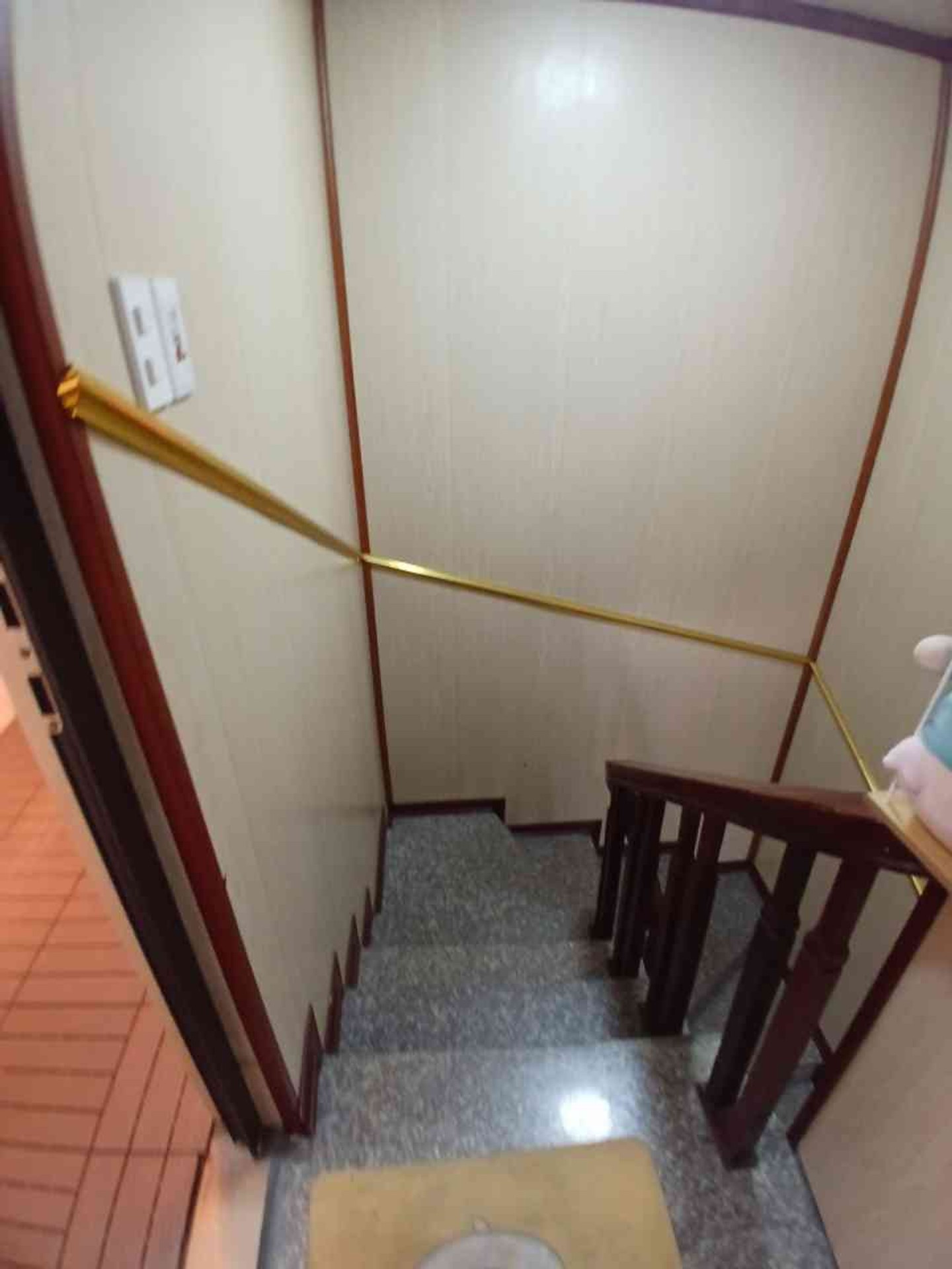Bán nhà Lĩnh Nam - diện tích 30m2 2 tầng - Ô tô tránh nhau - giá 3 tỷ