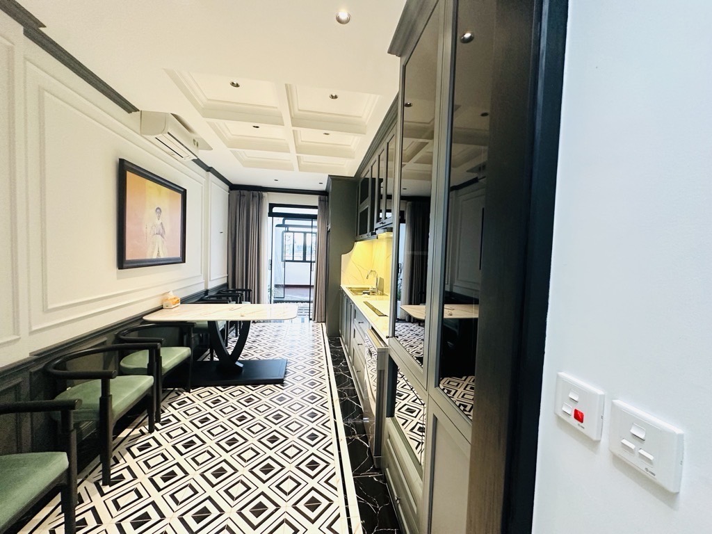 Bán nhà Thịnh Liệt - diện tích 48m2 5 tầng - ô tô đỗ cửa - giá 14 tỷ