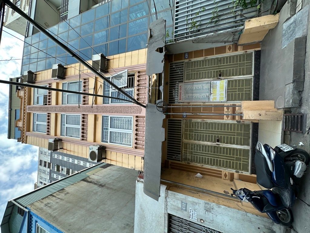 Bán nhà Nguyễn Khoái - diện tích 32m2 4 tầng - Mặt phố, gần ĐH Kinh Doanh - giá 8,75 tỷ