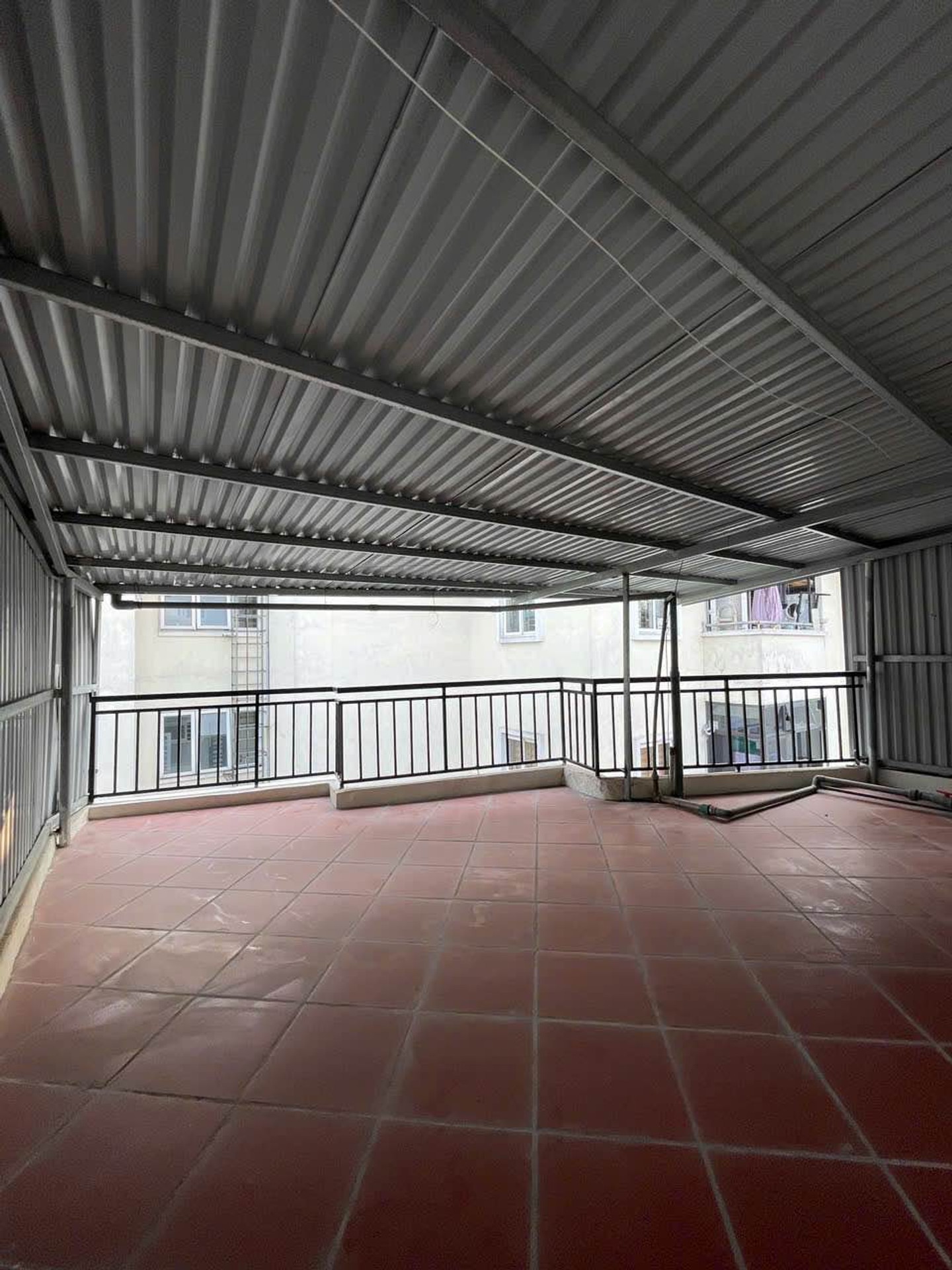 Bán nhà Lĩnh Nam - diện tích 30m2 6 tầng - mặt tiền 6,8m - giá 7,99 tỷ
