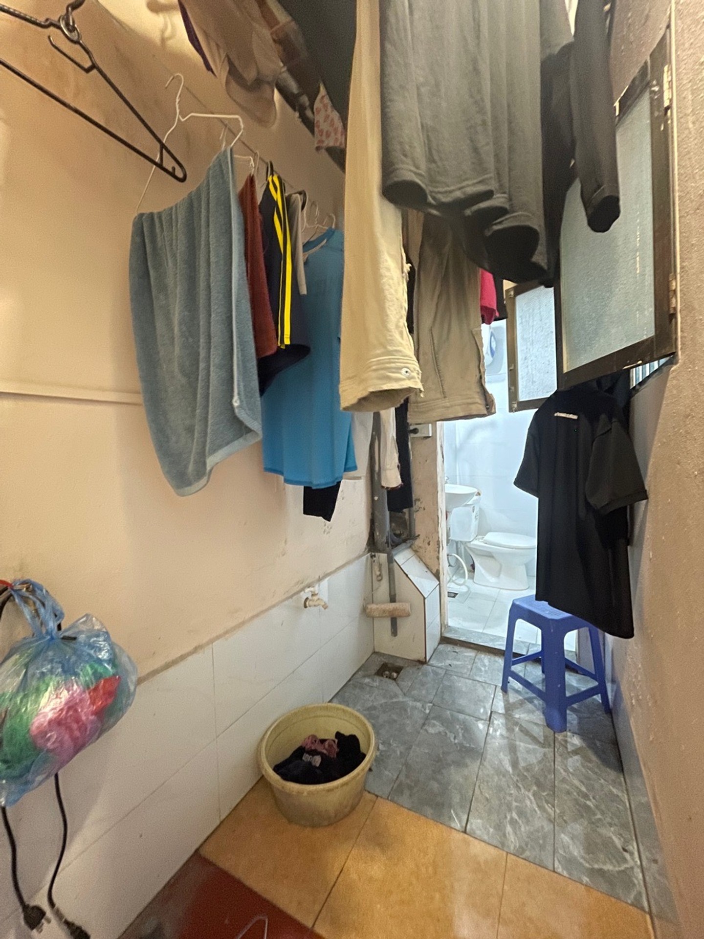 Bán nhà Định Công Thượng - diện tích 30m2 1 tầng - Nhà cũ, cần khách thiện chí - giá 1,65 tỷ