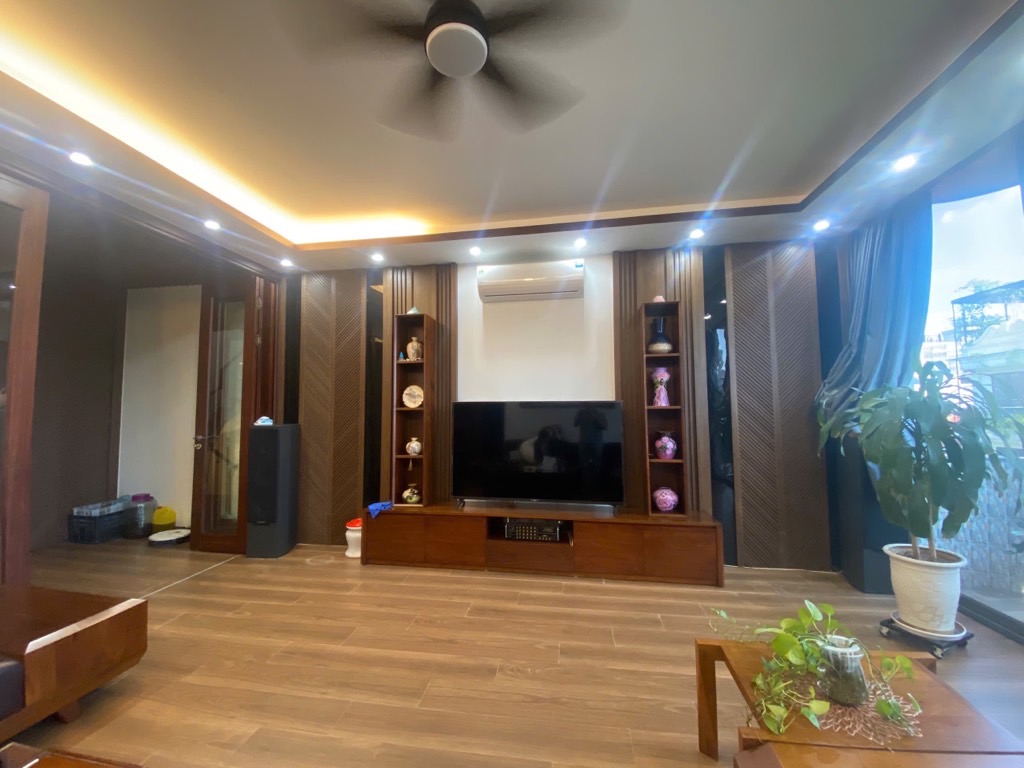 Bán nhà Tổng cục V Bộ Công An - diện tích 100m2 6 tầng - Ô TÔ TRÁNH - giá 35 tỷ