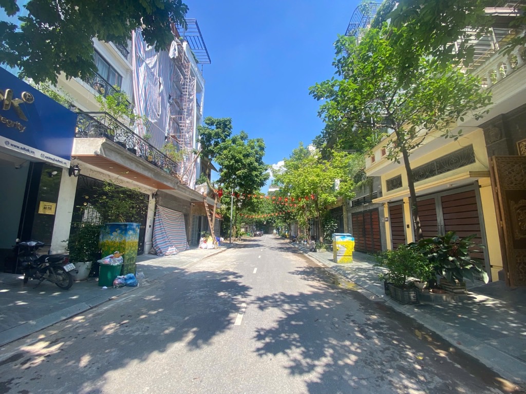 Bán nhà Tổng cục V Bộ Công An - diện tích 100m2 6 tầng - Ô TÔ TRÁNH - giá 35 tỷ