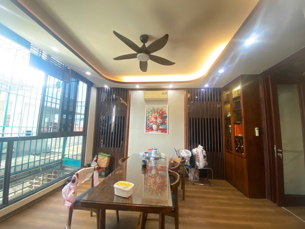 Bán nhà Tổng cục V Bộ Công An - diện tích 100m2 6 tầng - Ô TÔ TRÁNH - giá 35 tỷ