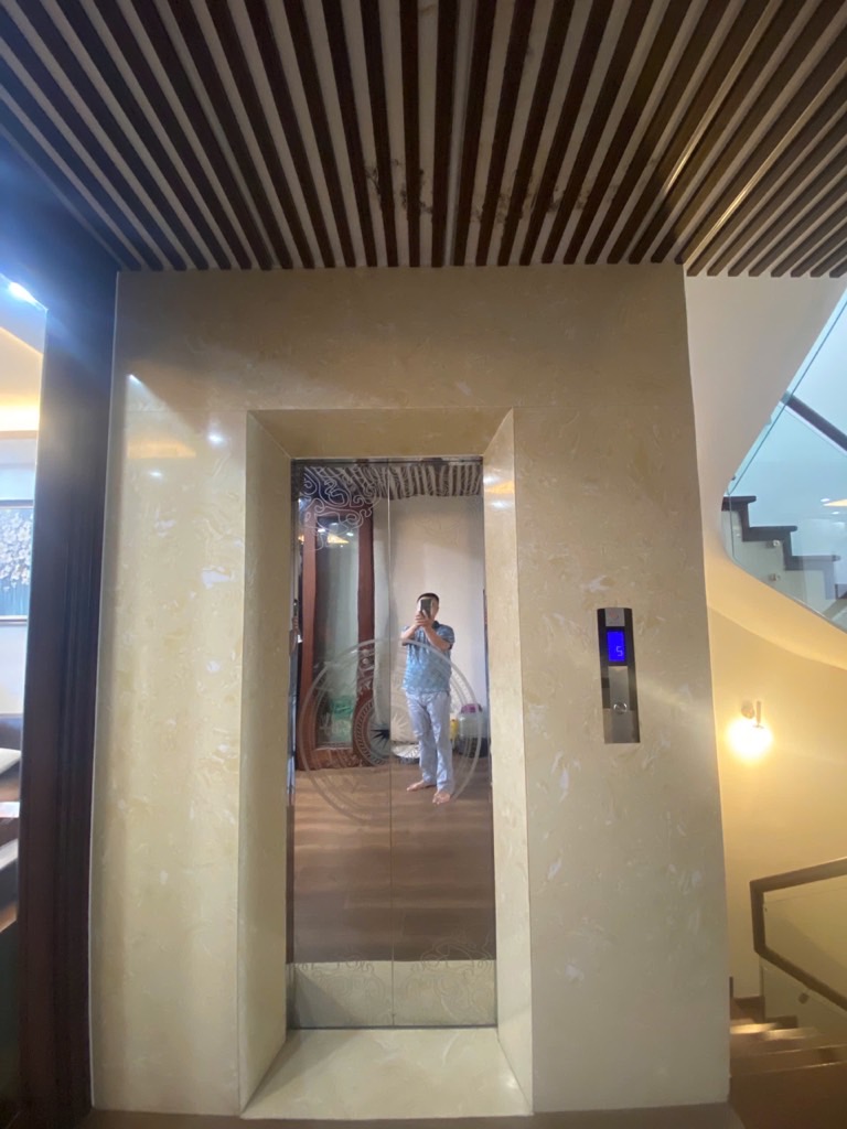 Bán nhà Tổng cục V Bộ Công An - diện tích 100m2 6 tầng - Ô TÔ TRÁNH - giá 35 tỷ