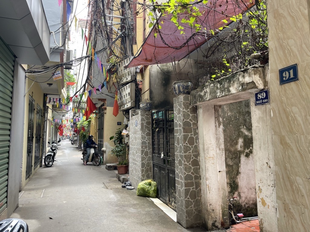 Bán nhà Trường Chinh - diện tích 122m2 3 tầng - Ô Tô Đỗ Cửa - giá 29 tỷ