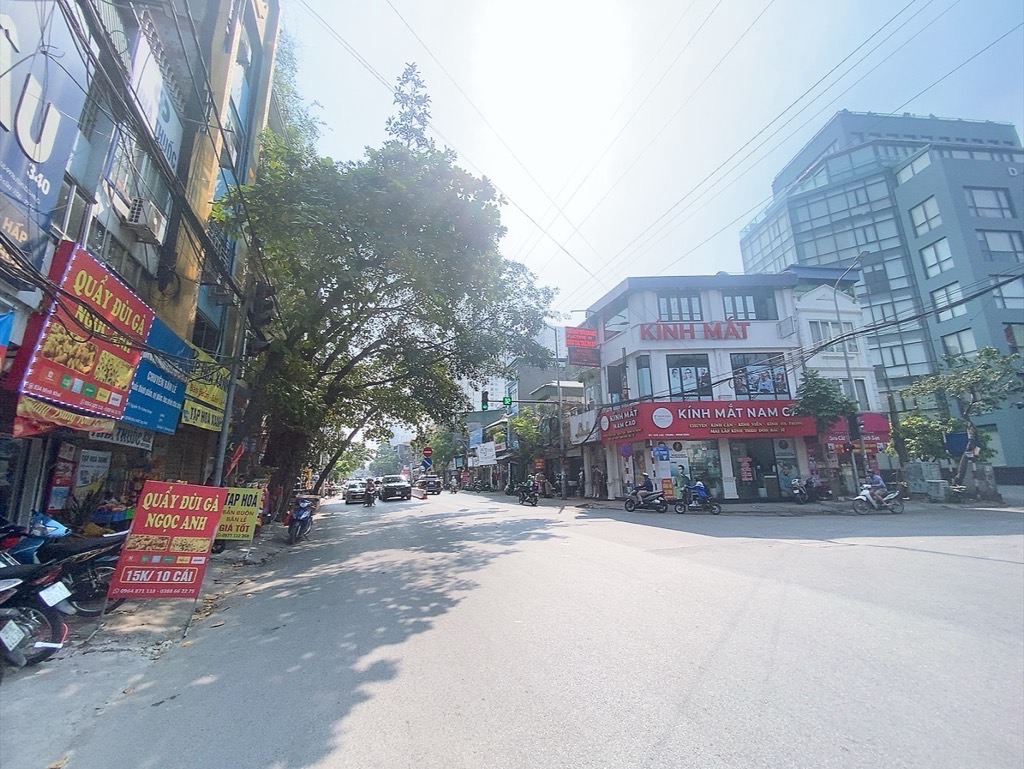Bán nhà Minh Khai - diện tích 31m2 3 tầng - Mặt phố kinh doanh - giá 8 tỷ