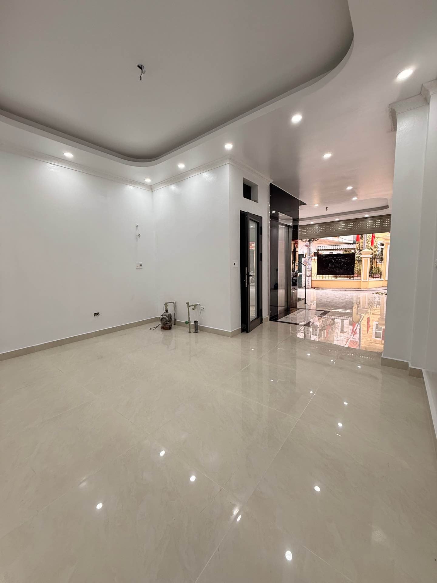Bán nhà Nguyễn Chính - diện tích 55m2 5 tầng - Nhà đẹp hiếm có - giá 19 tỷ