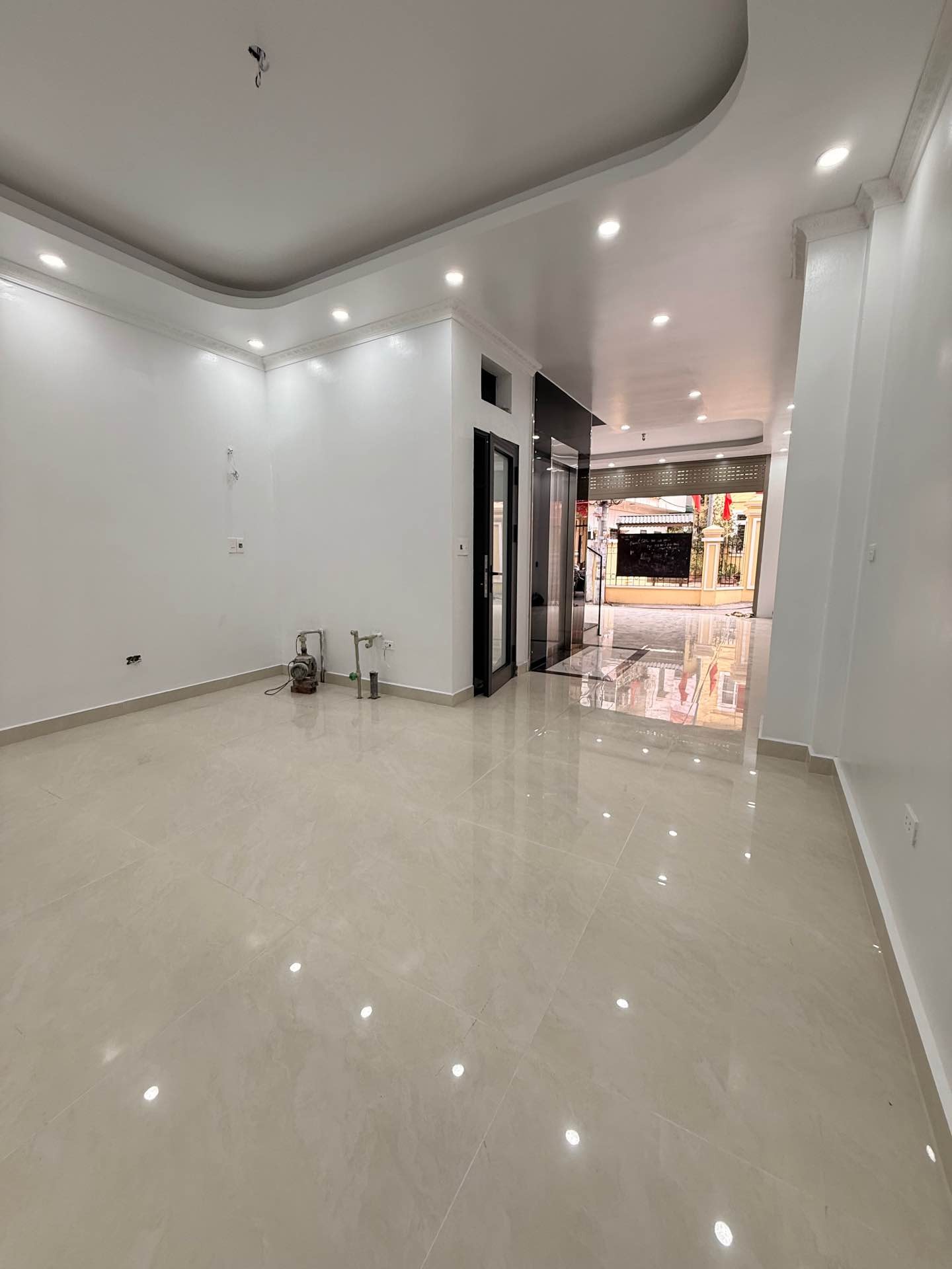 Bán nhà Nguyễn Chính - diện tích 55m2 5 tầng - Nhà đẹp hiếm có - giá 19 tỷ
