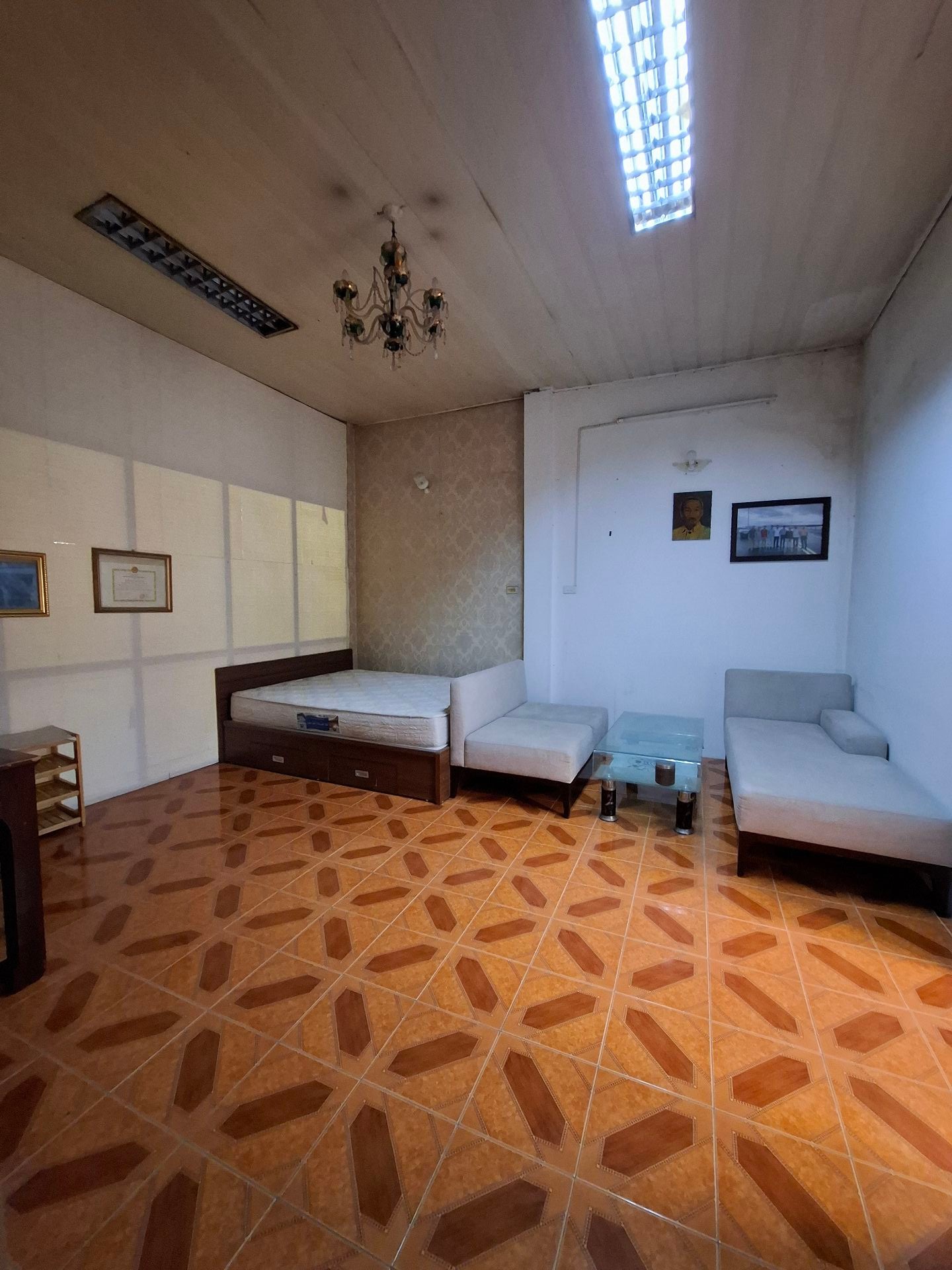 Bán nhà Trương Định - diện tích 289,5m2 2 tầng - Lô góc 2 mặt thoáng - giá 69 tỷ