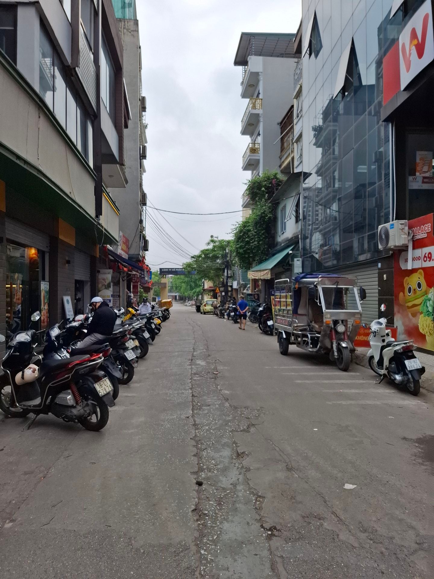 Bán nhà Trương Định - diện tích 289,5m2 2 tầng - Lô góc 2 mặt thoáng - giá 69 tỷ