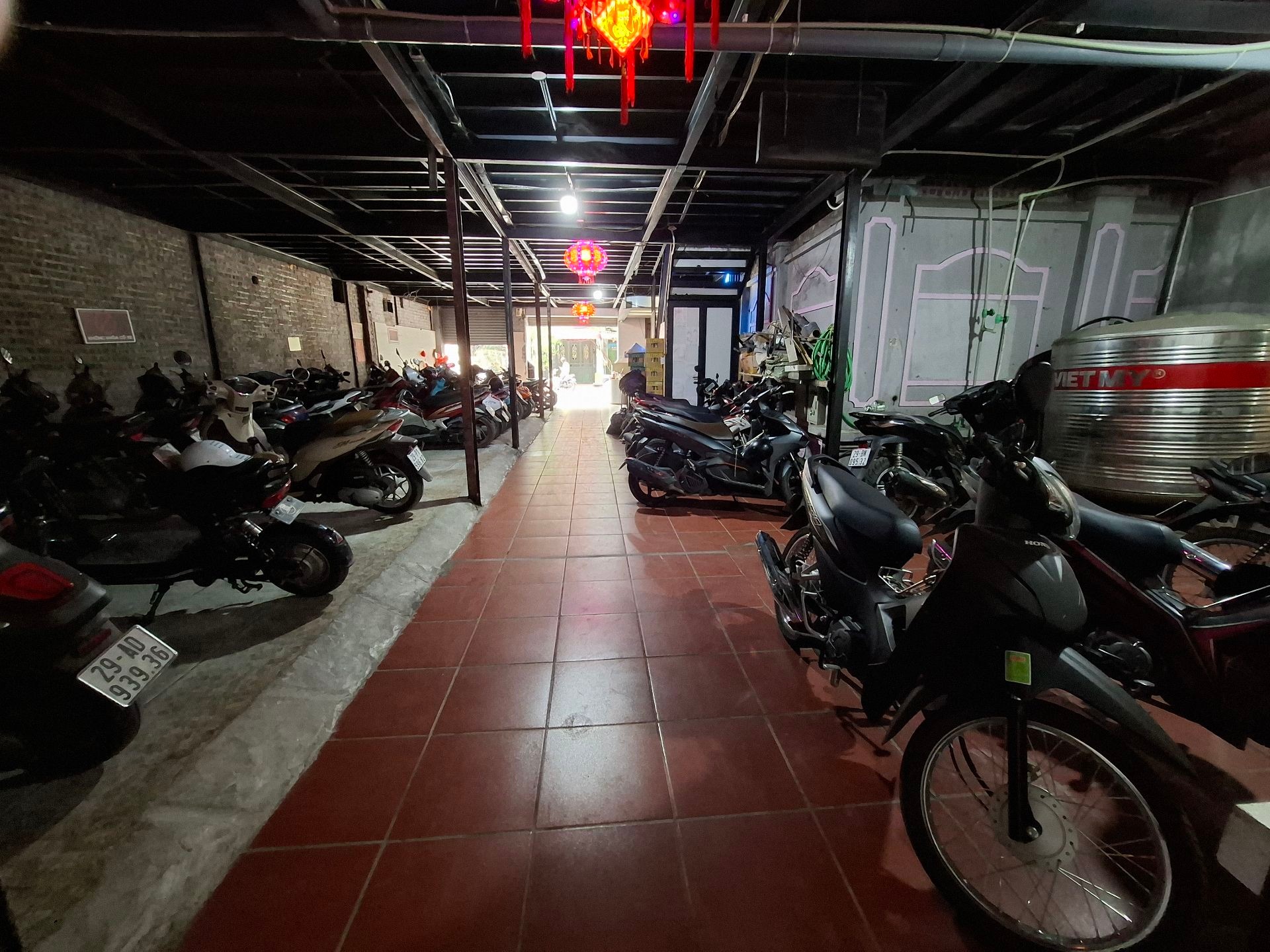 Bán nhà Trương Định - diện tích 289,5m2 2 tầng - Lô góc 2 mặt thoáng - giá 69 tỷ