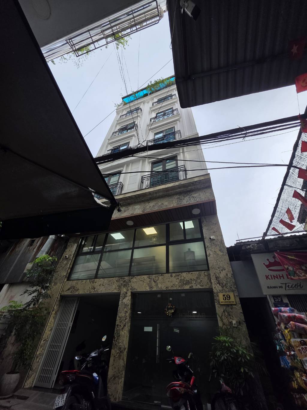 Bán nhà Vũ Ngọc Phan - diện tích 145m2 1 tầng - Ô TÔ TRÁNH - giá 52 tỷ