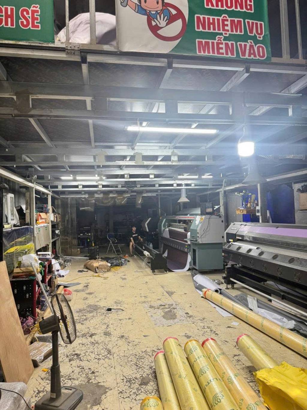 Bán nhà Vũ Ngọc Phan - diện tích 145m2 1 tầng - Ô TÔ TRÁNH - giá 52 tỷ