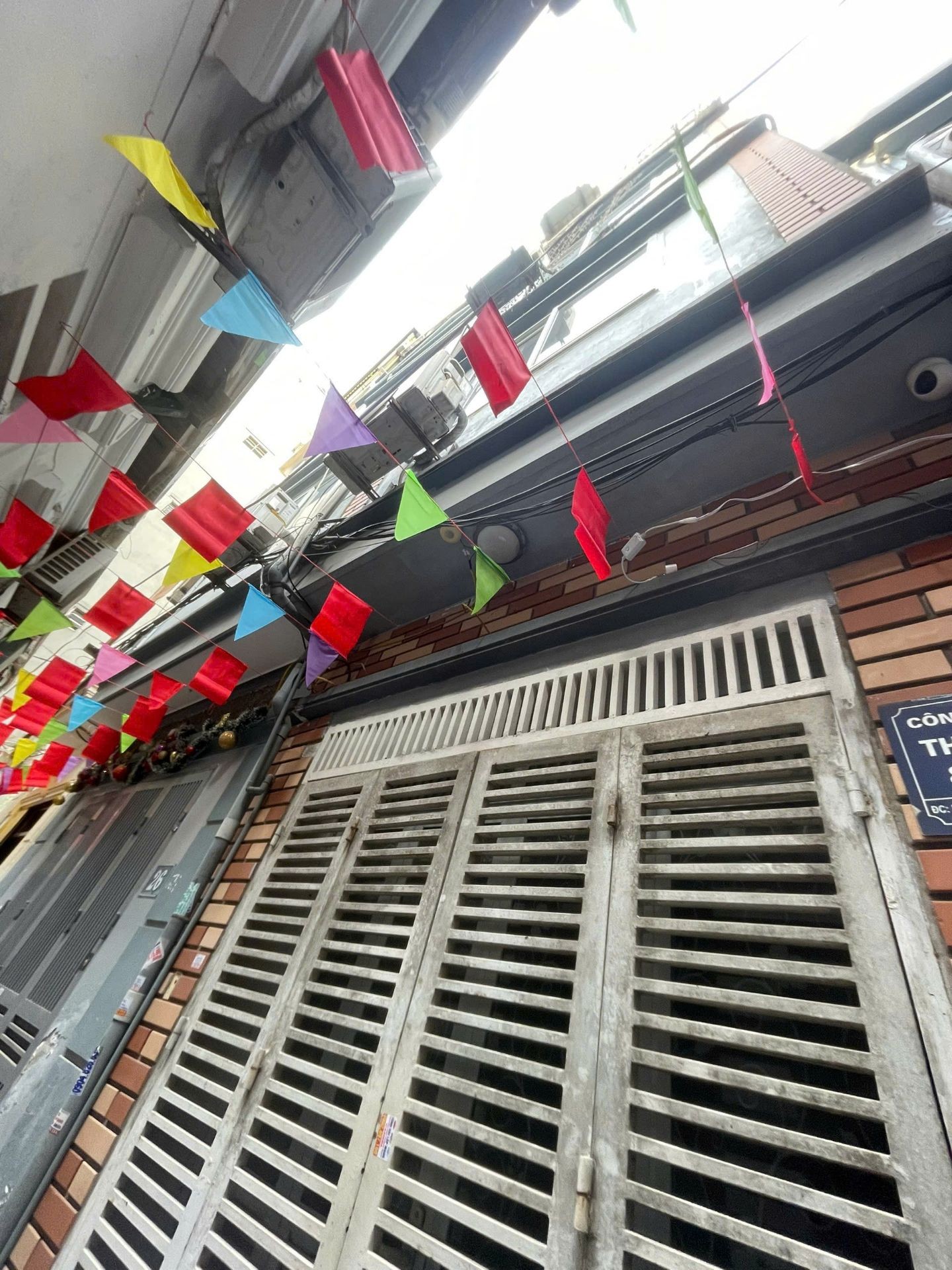 Bán nhà Lĩnh Nam - diện tích 21m2 4 tầng - ô tô tránh - giá 5,4 tỷ