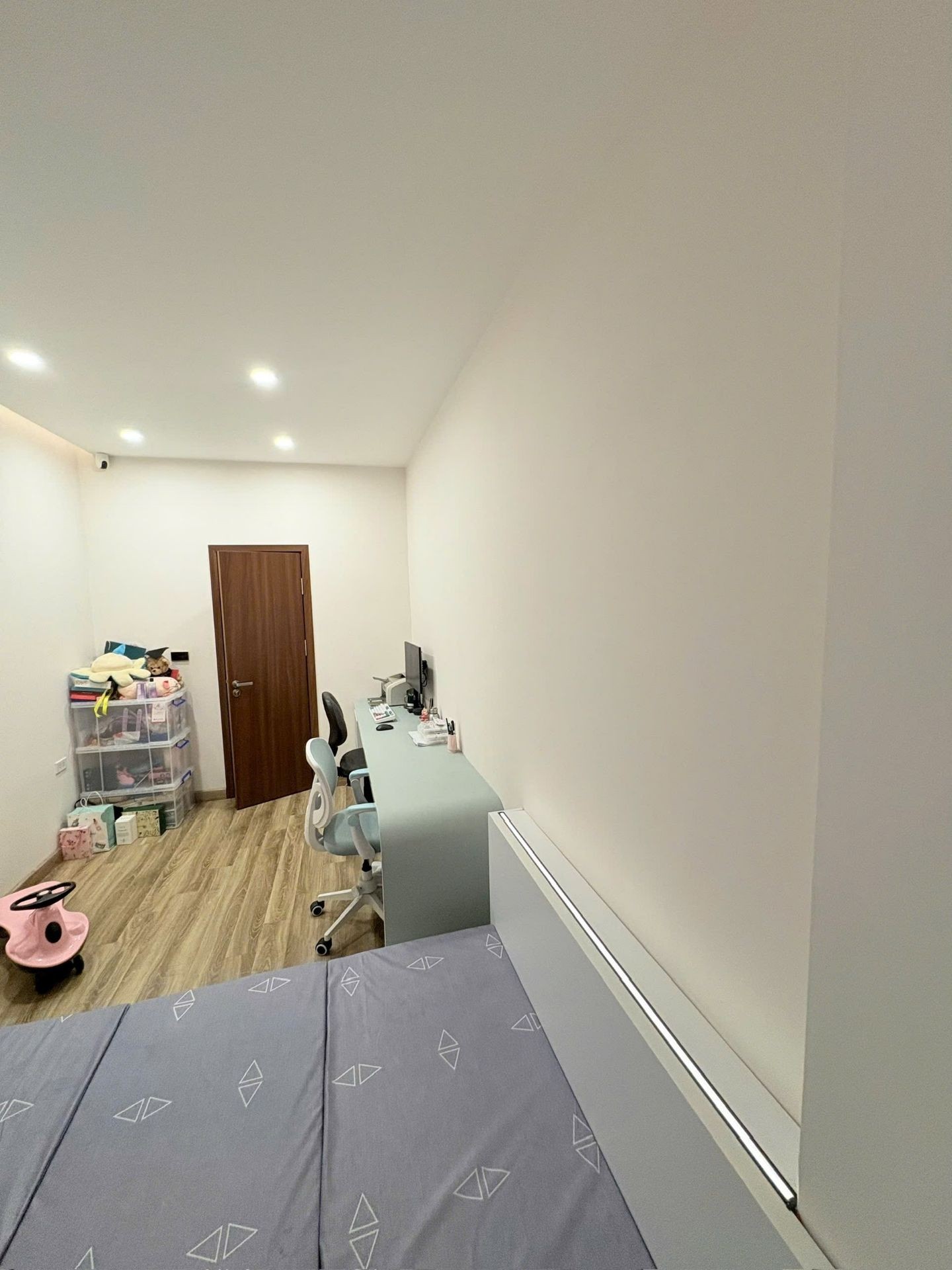 Bán nhà Lĩnh Nam - diện tích 21m2 4 tầng - ô tô tránh - giá 5,4 tỷ