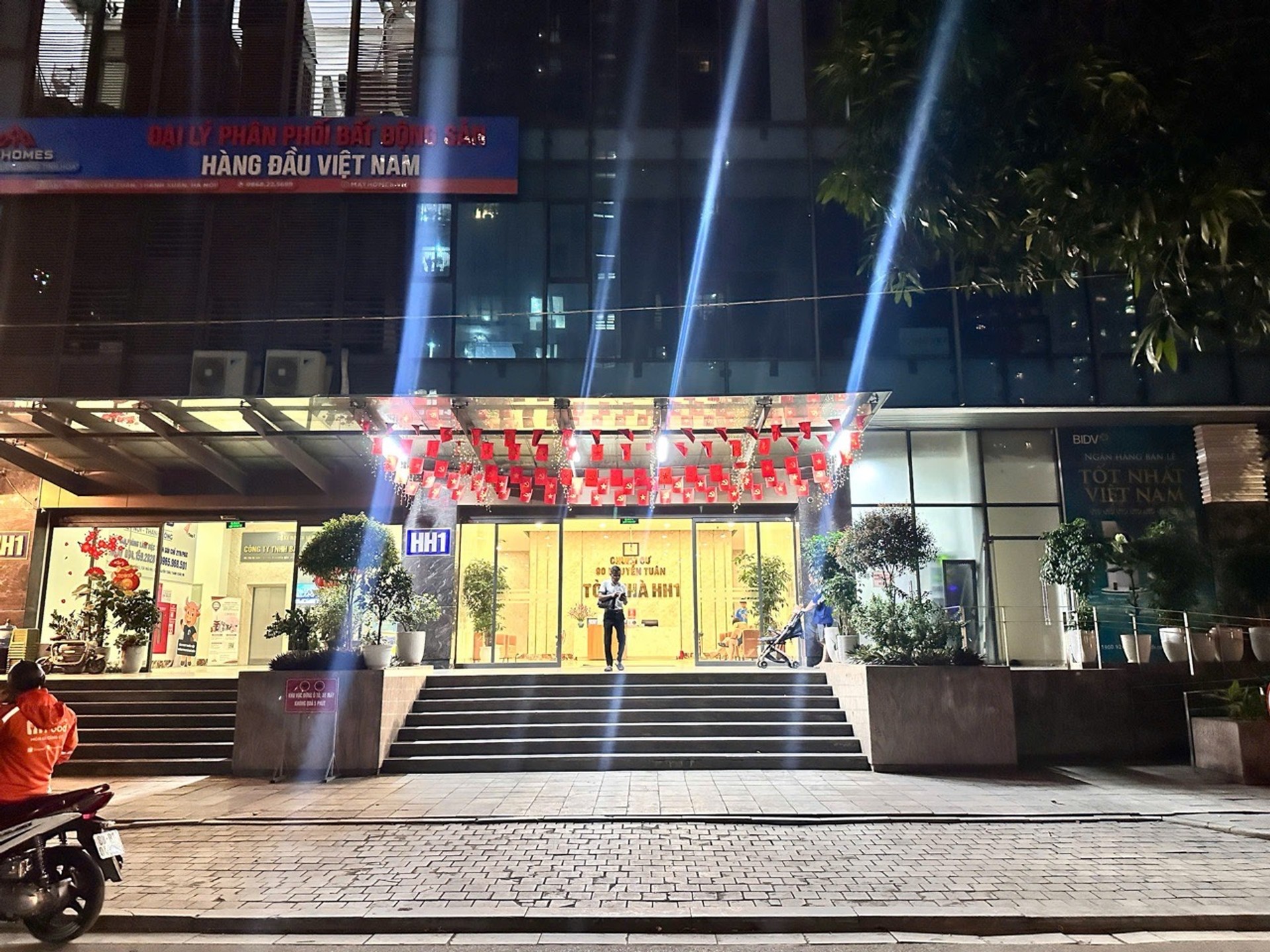 Bán nhà 90 Nguyễn Tuân - diện tích 71m2 26 tầng - Căn hộ tầng cao, view thoáng - giá 7,6 tỷ