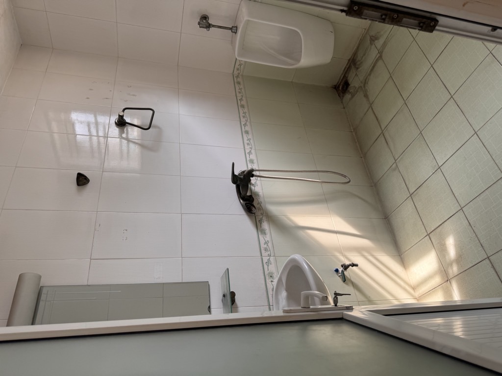 Bán nhà Nguyễn Khang - diện tích 106m2 7 tầng - Mặt phố đẹp nhất - giá 60 tỷ