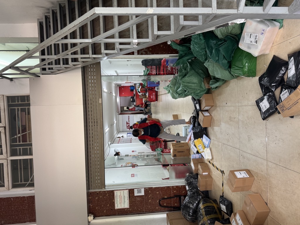 Bán nhà Nguyễn Khang - diện tích 106m2 7 tầng - Mặt phố đẹp nhất - giá 60 tỷ