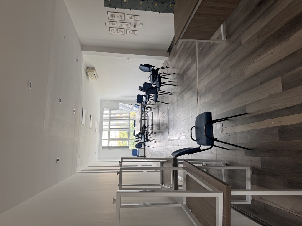 Bán nhà Nguyễn Khang - diện tích 106m2 7 tầng - Mặt phố đẹp nhất - giá 60 tỷ