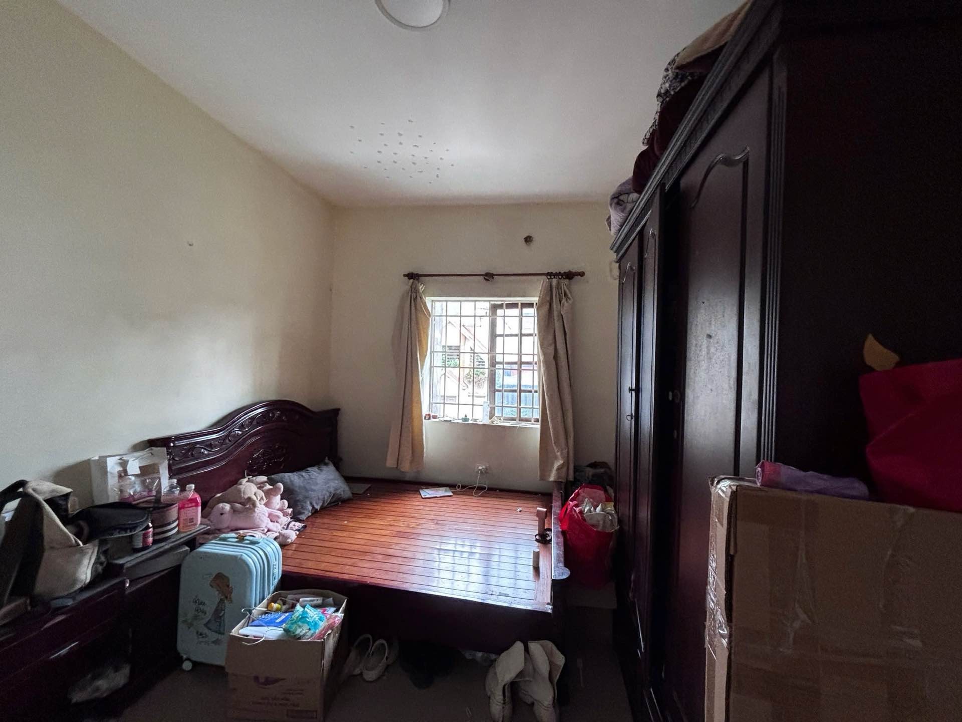 Bán nhà Võ Thị Sáu - diện tích 60m2 1 tầng - Ô tô đỗ chân cầu thang - giá 5 tỷ