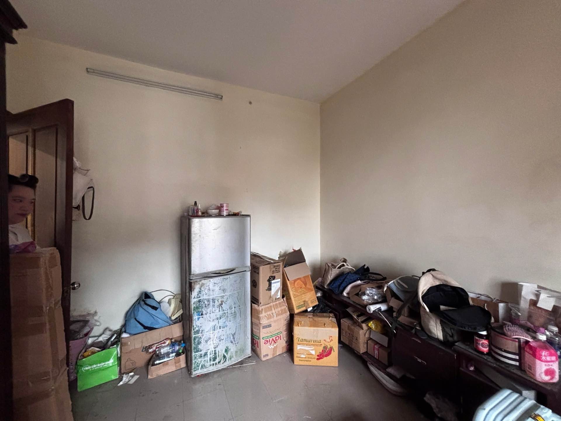 Bán nhà Võ Thị Sáu - diện tích 60m2 1 tầng - Ô tô đỗ chân cầu thang - giá 5 tỷ