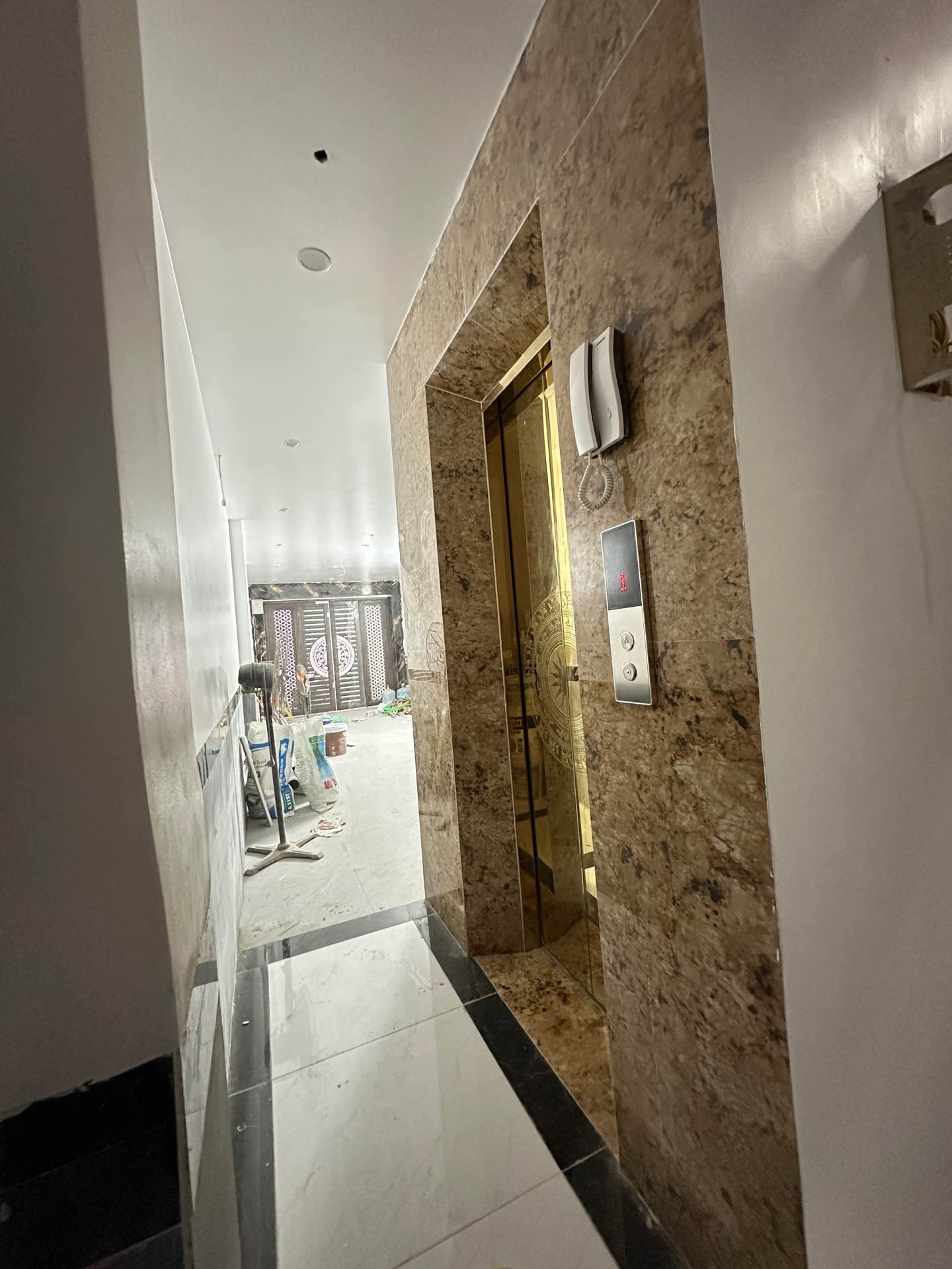 Bán nhà Vĩnh Hưng - diện tích 76m2 5 tầng - Sát mặt phố - giá 17 tỷ